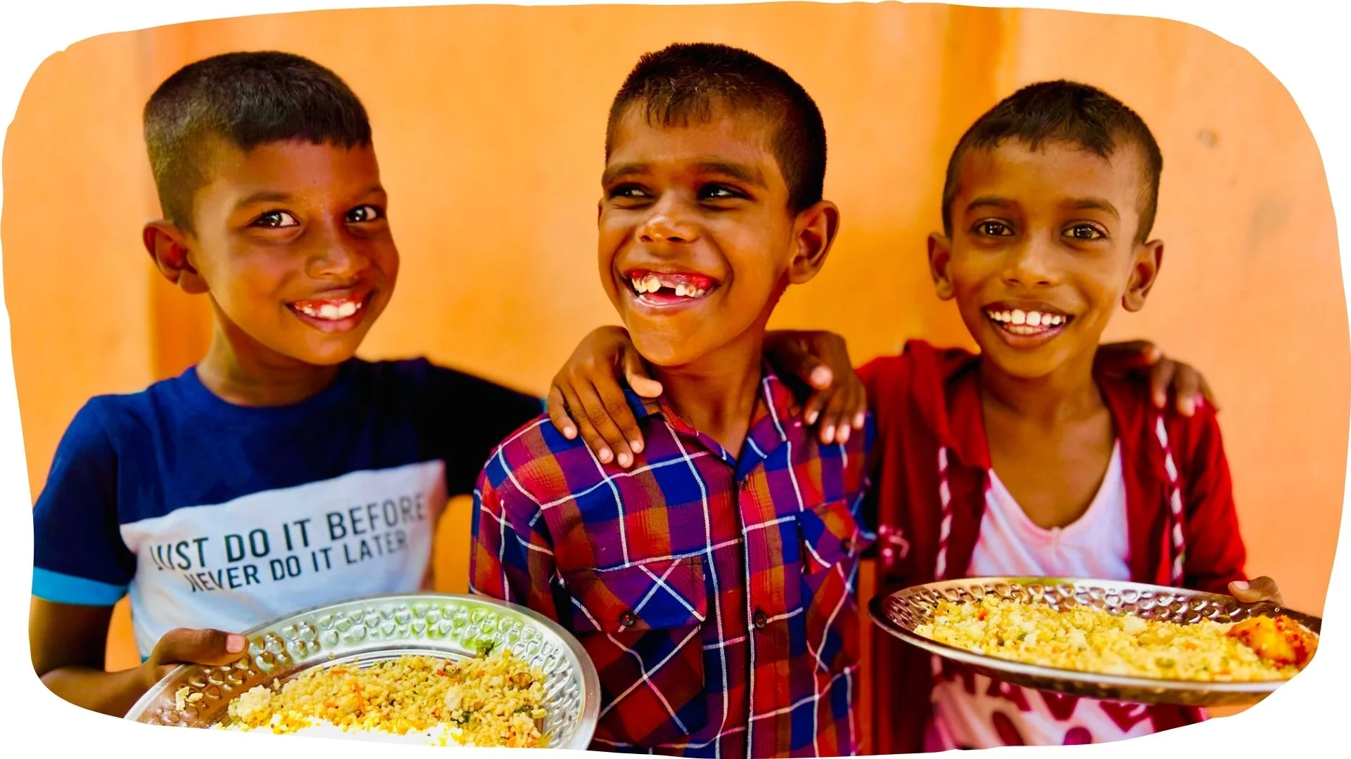 Schüler beim Mittagessen
