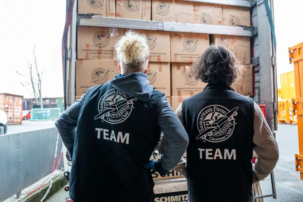 TCLOG Logistik Unternehmen Weihnachten im Schuhkarton