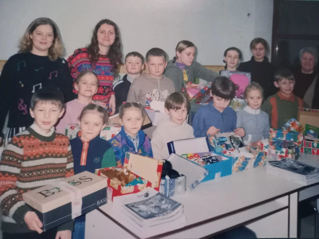 Vom Schuhkartongeschenk ins Brennpunktgebiet