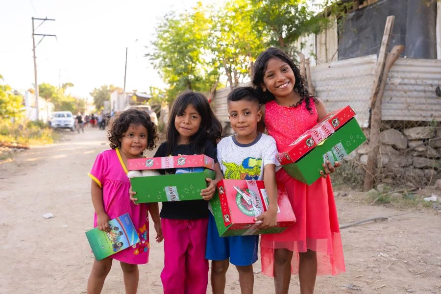 TCLOG Logistik Unternehmen Weihnachten im Schuhkarton