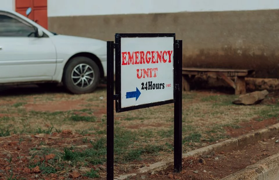 Wunden brauchen mehr als Pflaster - Uganda