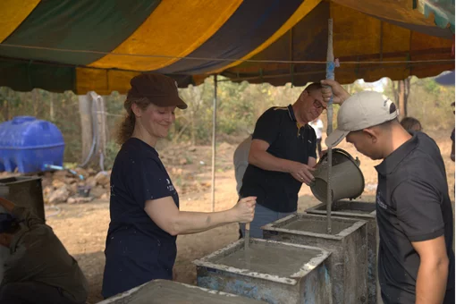 Betongehäuse für Wasserfilter werden gebaut