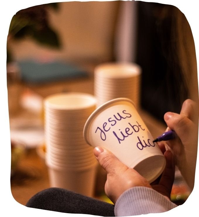 Becher mit Botschaft Becher mit Botschaft