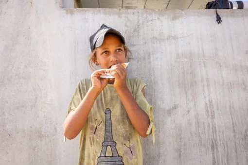 Unsere Spezialnahrung erreicht Frauen und Kinder 
