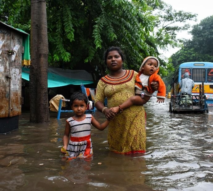 Samaritan's Purse unterstützt Opfer der Regenfälle in Südasien.