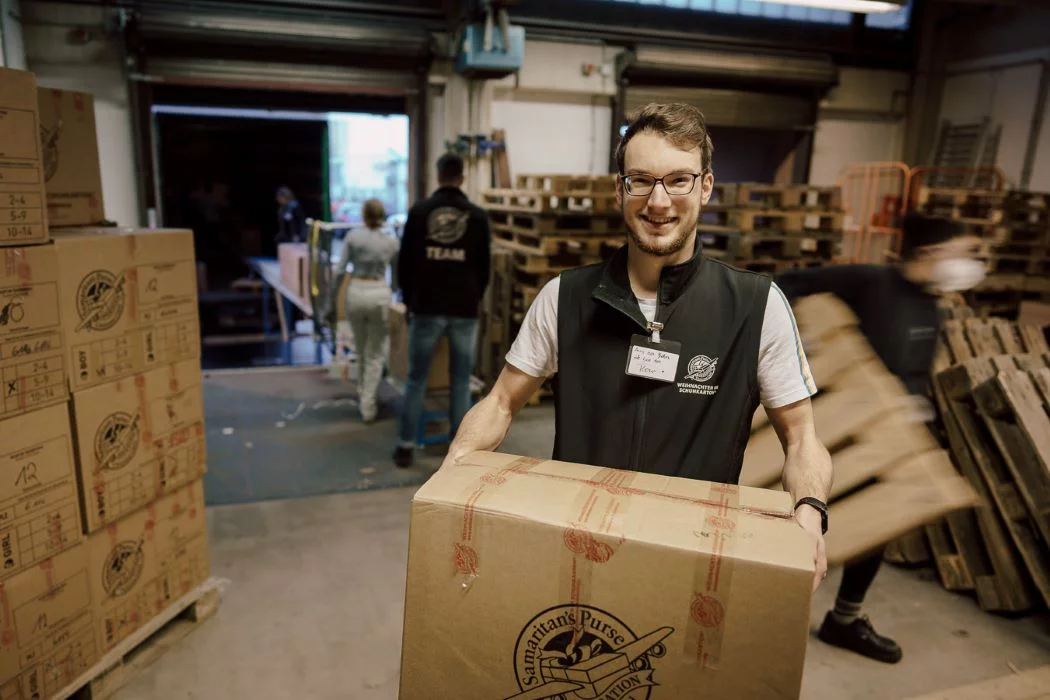 TCLOG Logistik Unternehmen Weihnachten im Schuhkarton