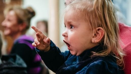 Fehlerseite_Kind staunt