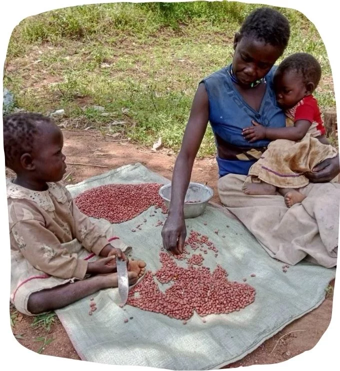 Kazi mit ihren Kindern