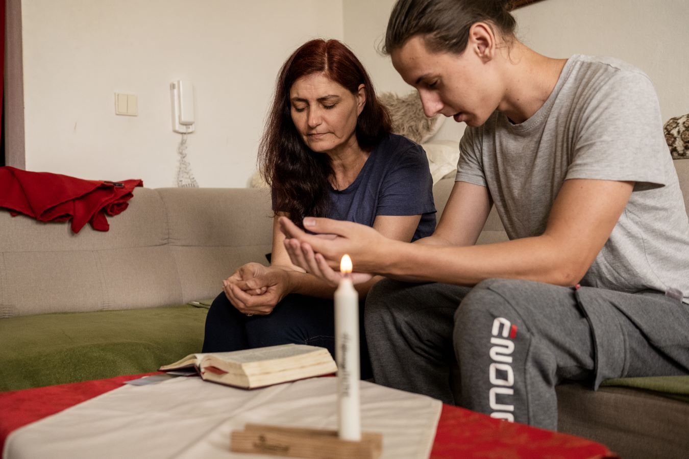 Ein Schuhkarton bringt Hoffnung - zu Daniel und Katka aus der Slowakei
