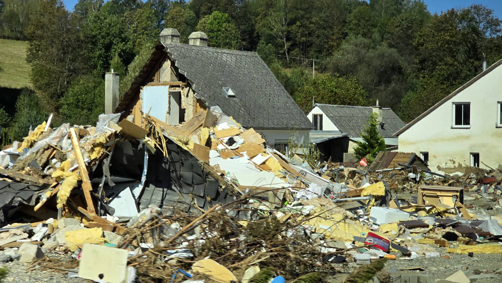 Zerstörung durch Flut in Jesinek 2024 Zerstörung durch Flut in Jesinek 2024