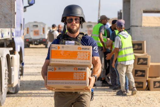 Lebensrettende Spezialnahrung kommt in Gaza an Lebensrettende Spezialnahrung kommt in Gaza an