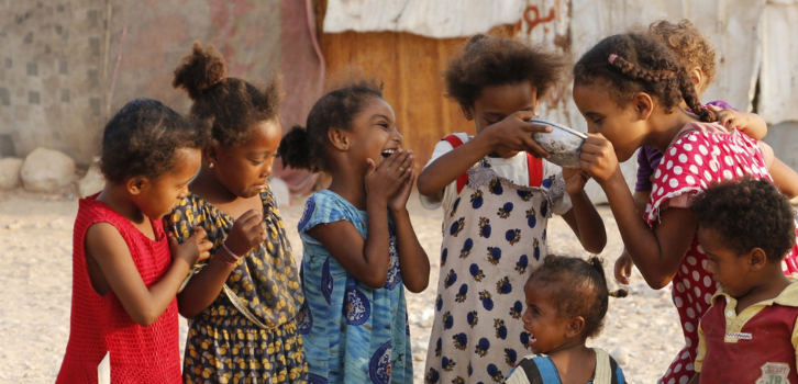 Hilfe für mangelernährte Kinder im Jemen