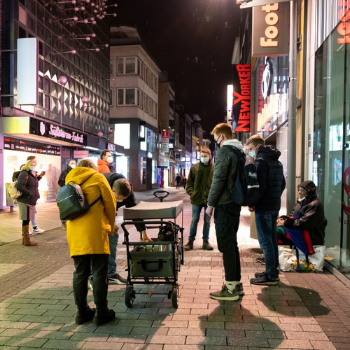 Das Team von Hoffnungsvoll kümmert sich um Obdachlose in Köln.