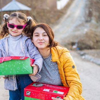 Geschenkaktion für bedürftige Kinder an Weihnachten