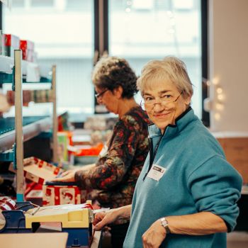 Ehrenamtlich mithelfen in der Weihnachtswerkstatt