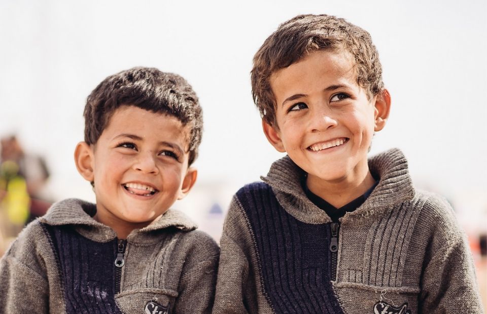 Jungen lächeln im Irak dank Samaritan's Purse